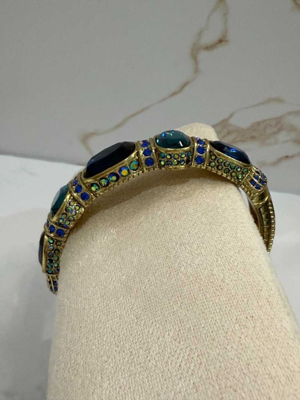 Heidi Daus 3-Pc Crystal Hinged Bangle Set Blue AB M/L - Picture 11 of 15